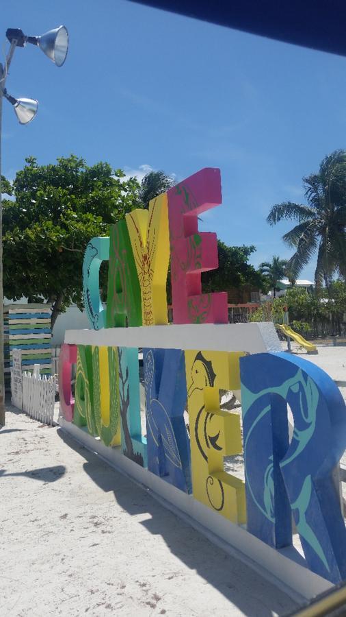 Go Slow Guesthouse Caye Caulker Extérieur photo