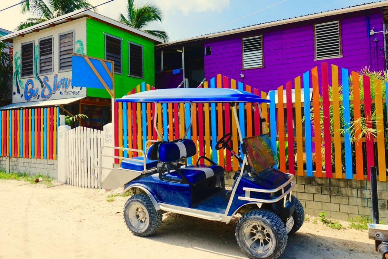 Go Slow Guesthouse Caye Caulker Extérieur photo